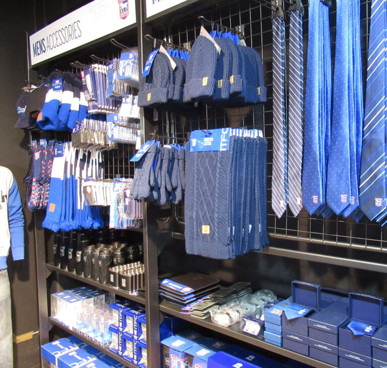 Shopfitting Wall systems: Deep Rear hanging